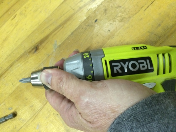 cordless screwdrivers